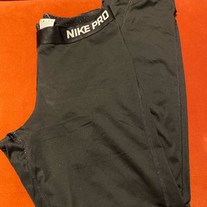 Nike pro women’s legging